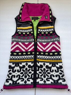 Icelandic Women's Pink & Black Knit Wool Vest
